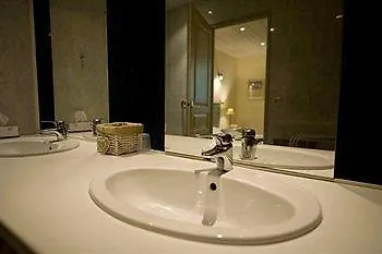 Hotel Le Devem De Mirapier Cornillon-Confoux